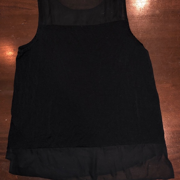 Black tank top with mesh top and bottom - Picture 5 of 5